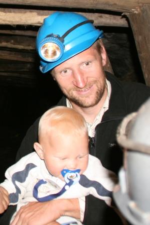 Kris und Sivian unter Tage